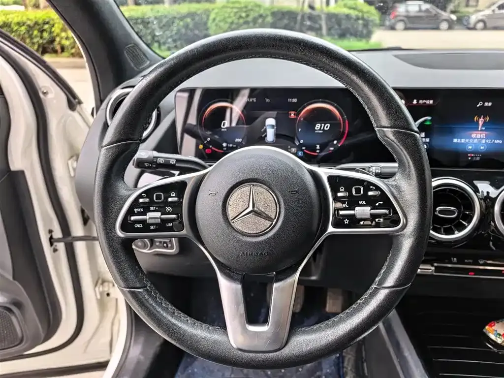 Mercedes-Benz GLA — фото 6