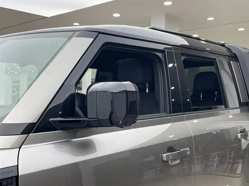 Land Rover Defender — фото 5