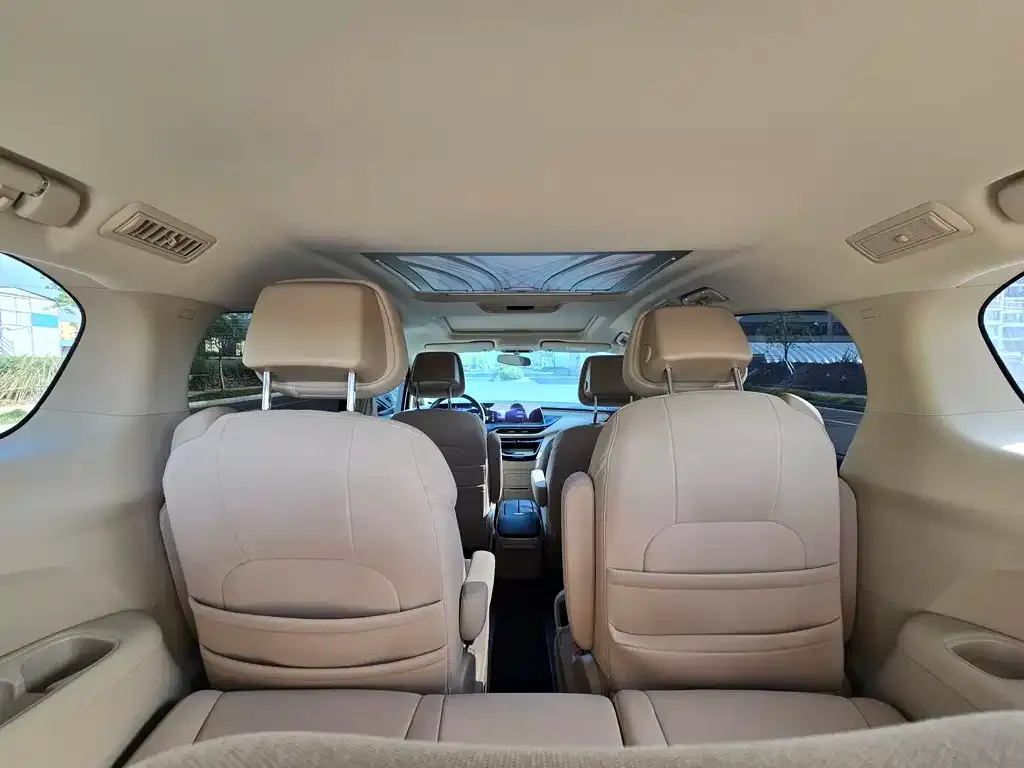 Buick GL8 Hybrid — фото 4