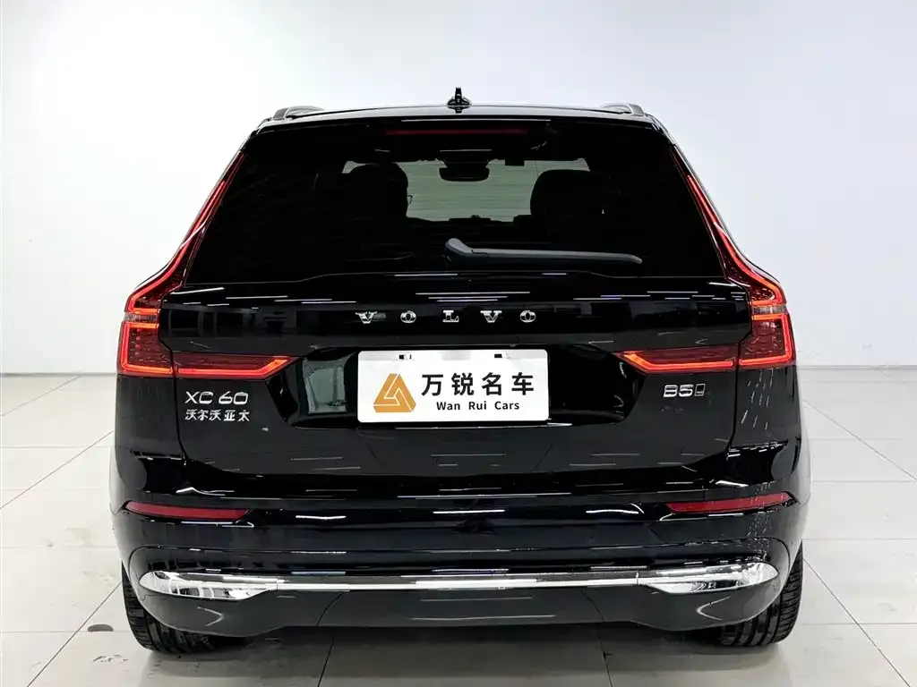 Volvo XC60 — фото 2