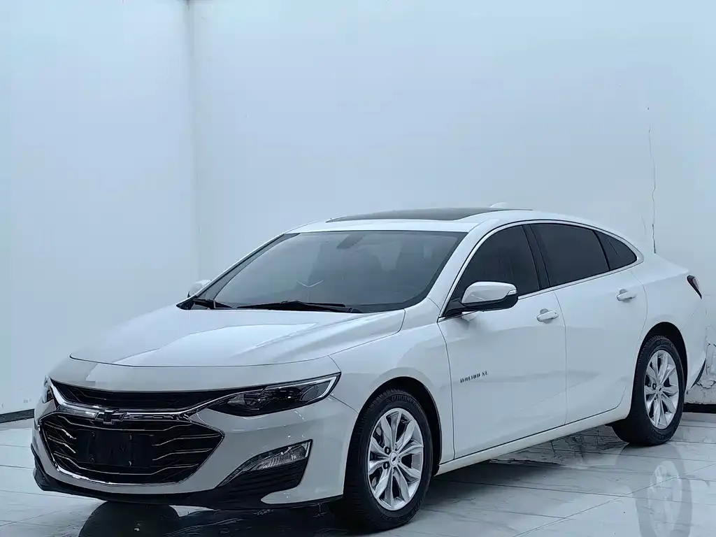 Chevrolet Malibu XL — фото 1