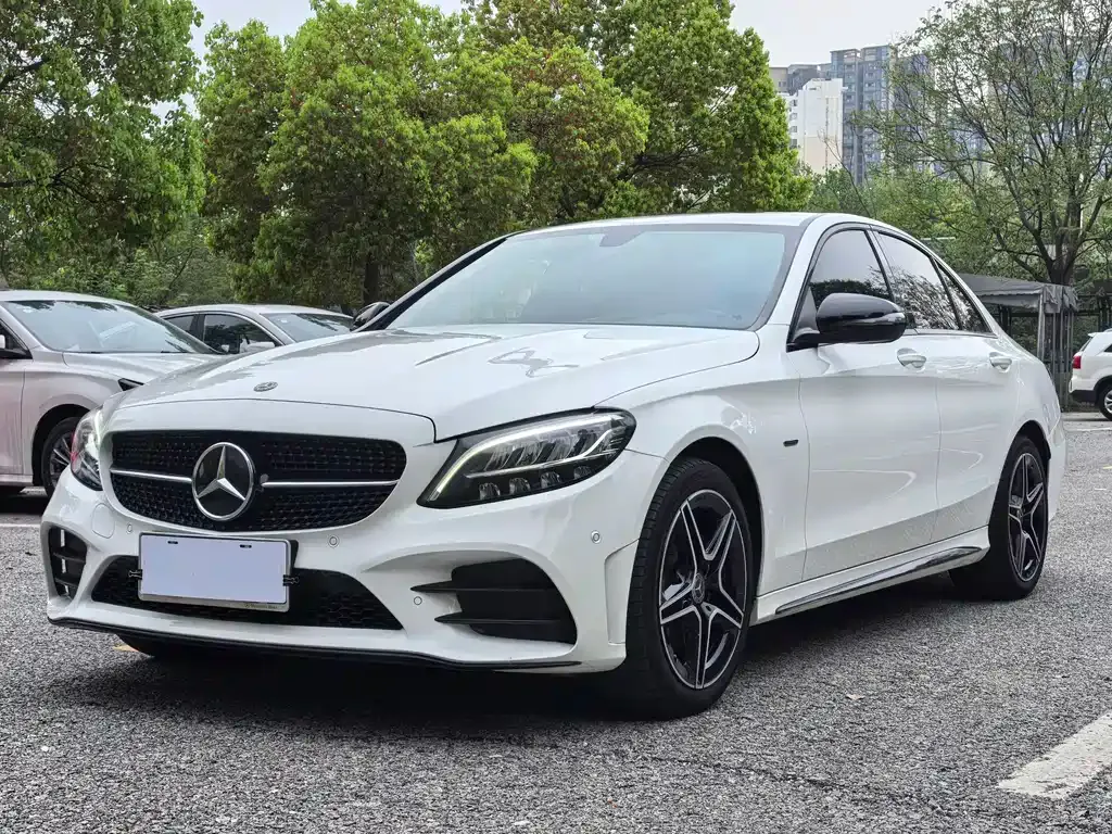 Mercedes-Benz C-Class — фото 1