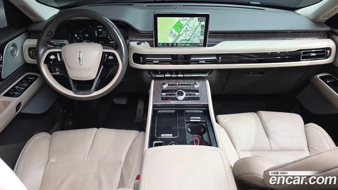 Lincoln Aviator — фото 10