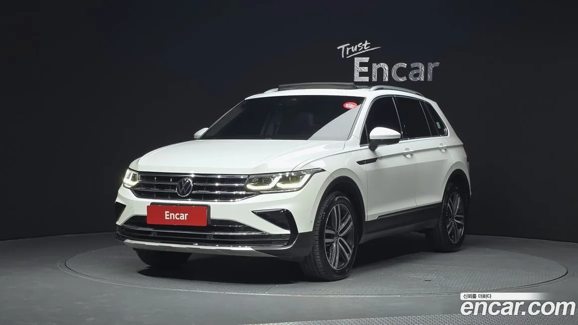 Volkswagen Tiguan — фото 1