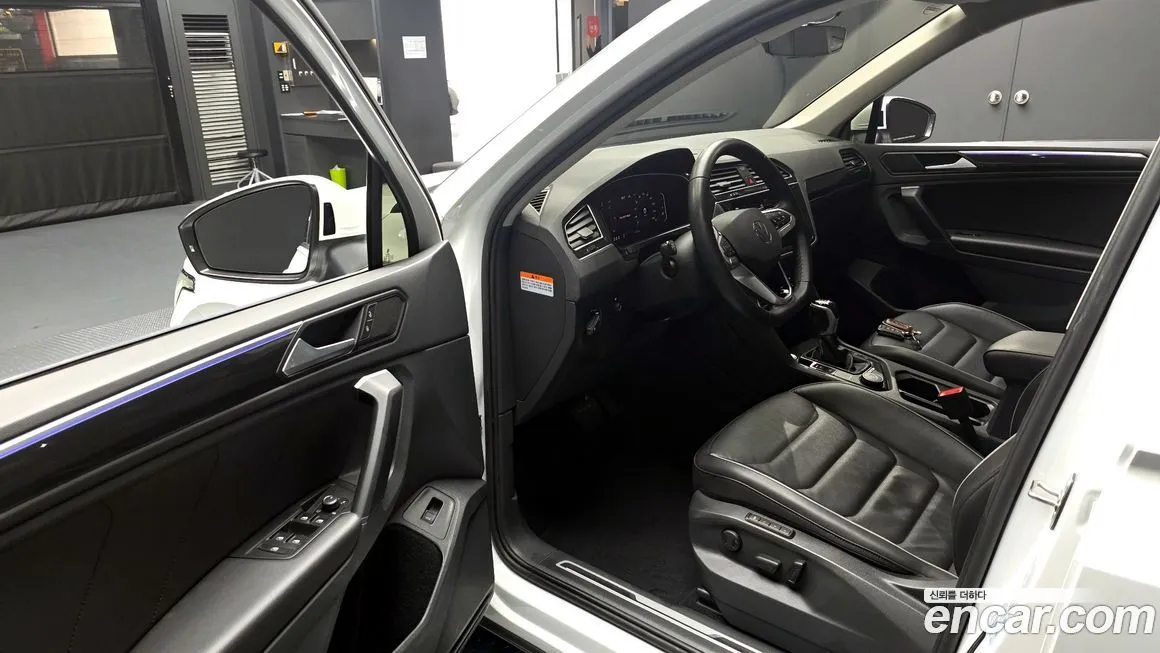 Volkswagen Tiguan — фото 7