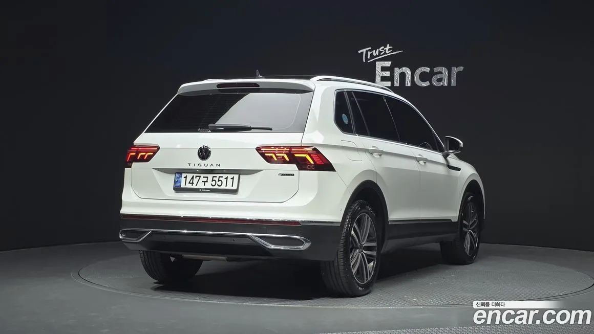 Volkswagen Tiguan — фото 5