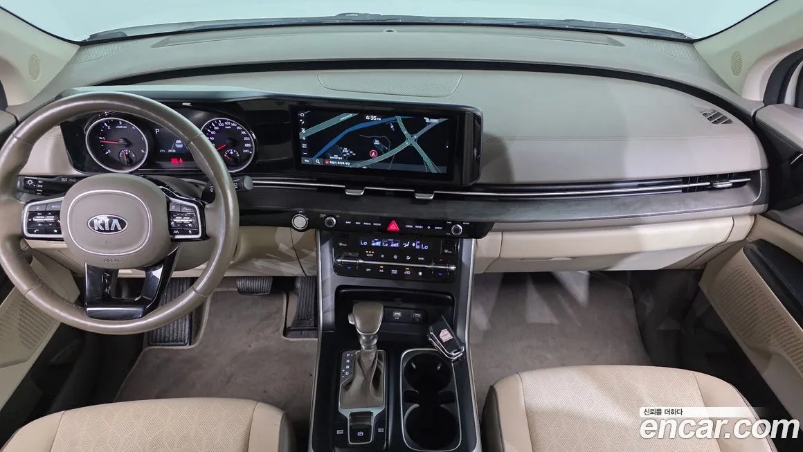Kia Carnival — фото 10