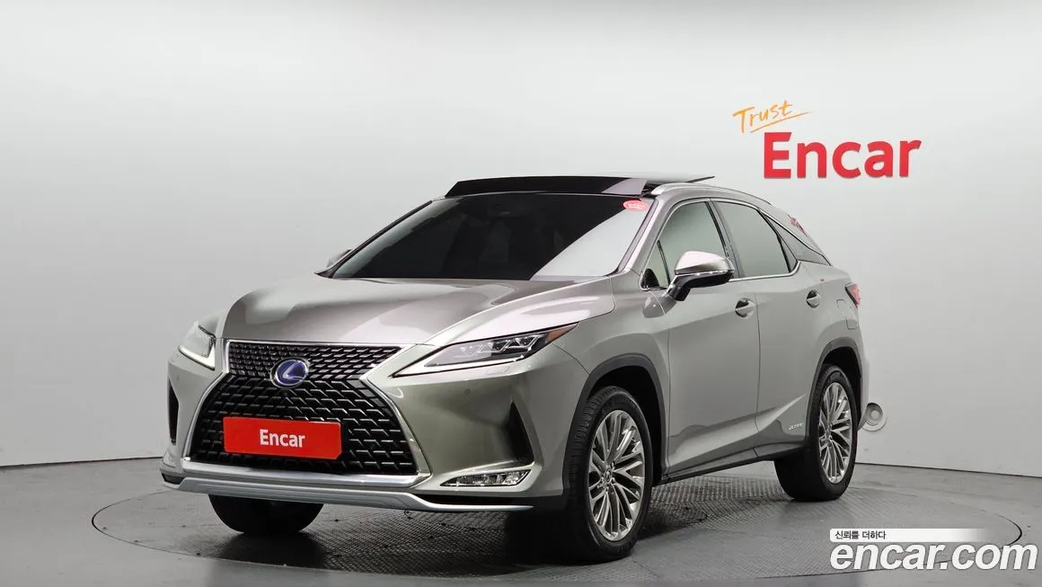 Lexus RX — фото 1