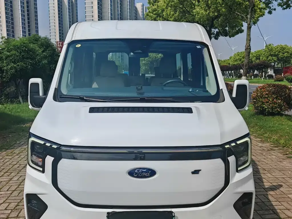 Ford E-Transit — фото 2