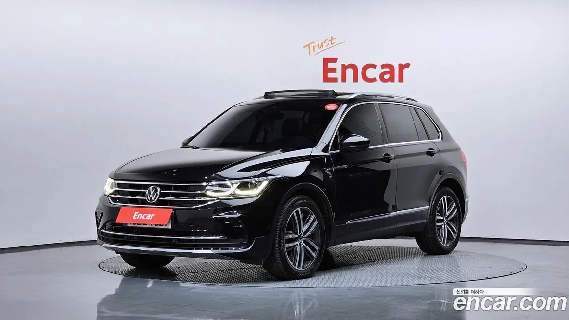 Volkswagen Tiguan — фото 1