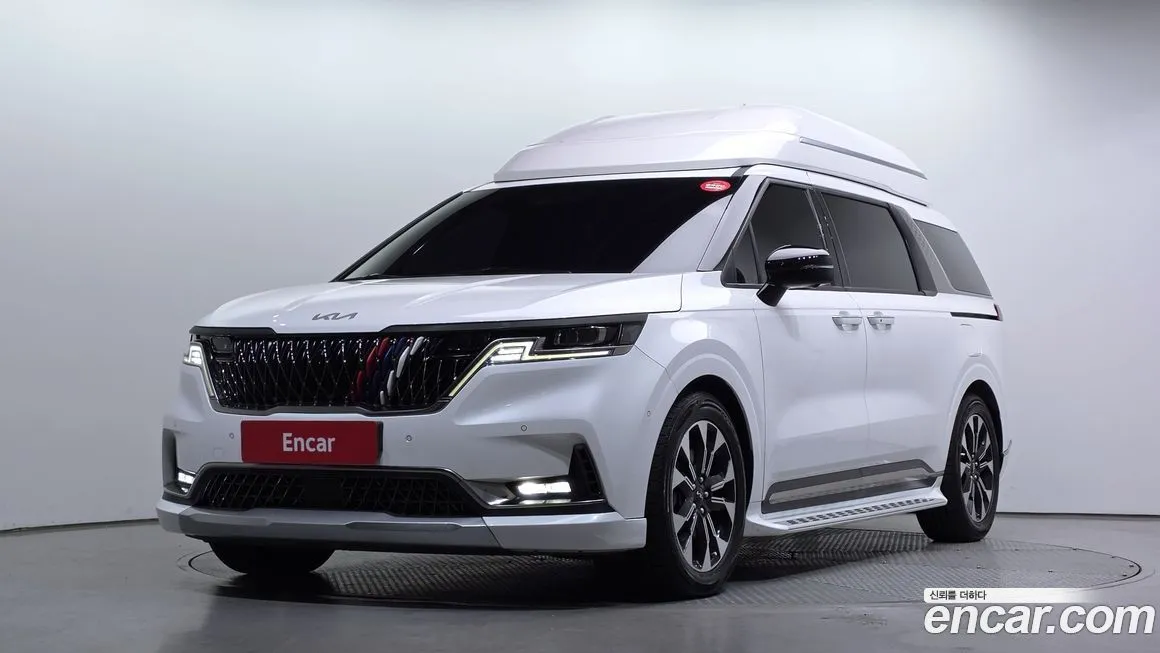 Kia Carnival — фото 1