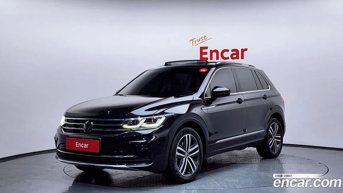 Volkswagen Tiguan — фото 1