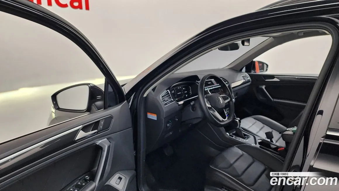 Volkswagen Tiguan — фото 5