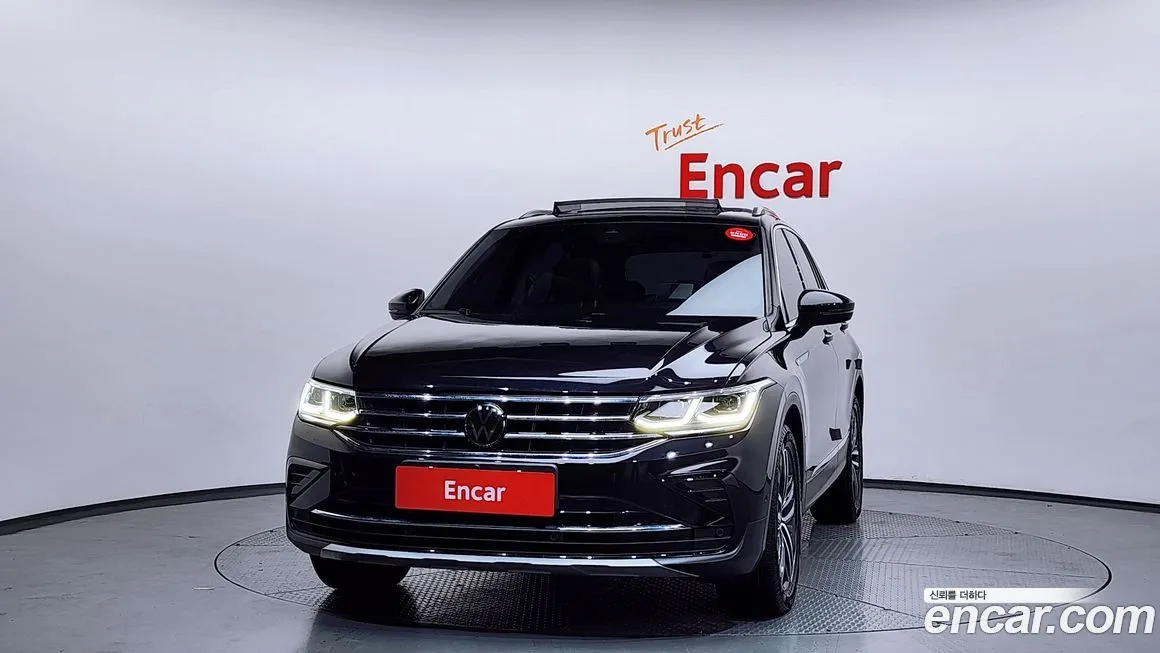 Volkswagen Tiguan — фото 10