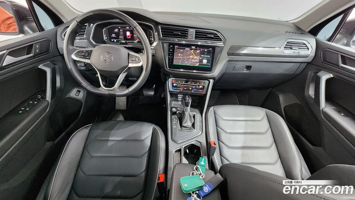 Volkswagen Tiguan — фото 9