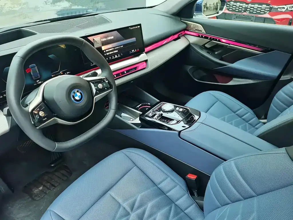 BMW i5 — фото 9