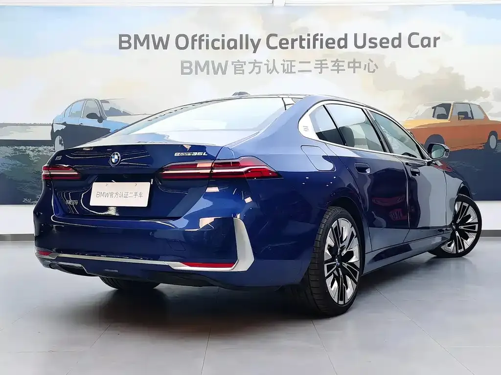 BMW i5 — фото 6