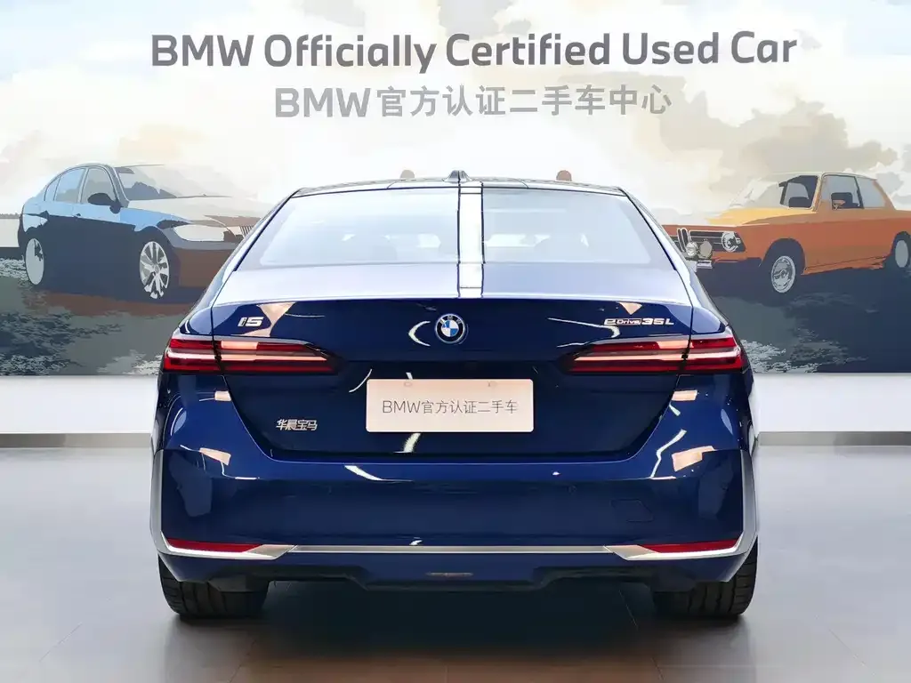 BMW i5 — фото 2