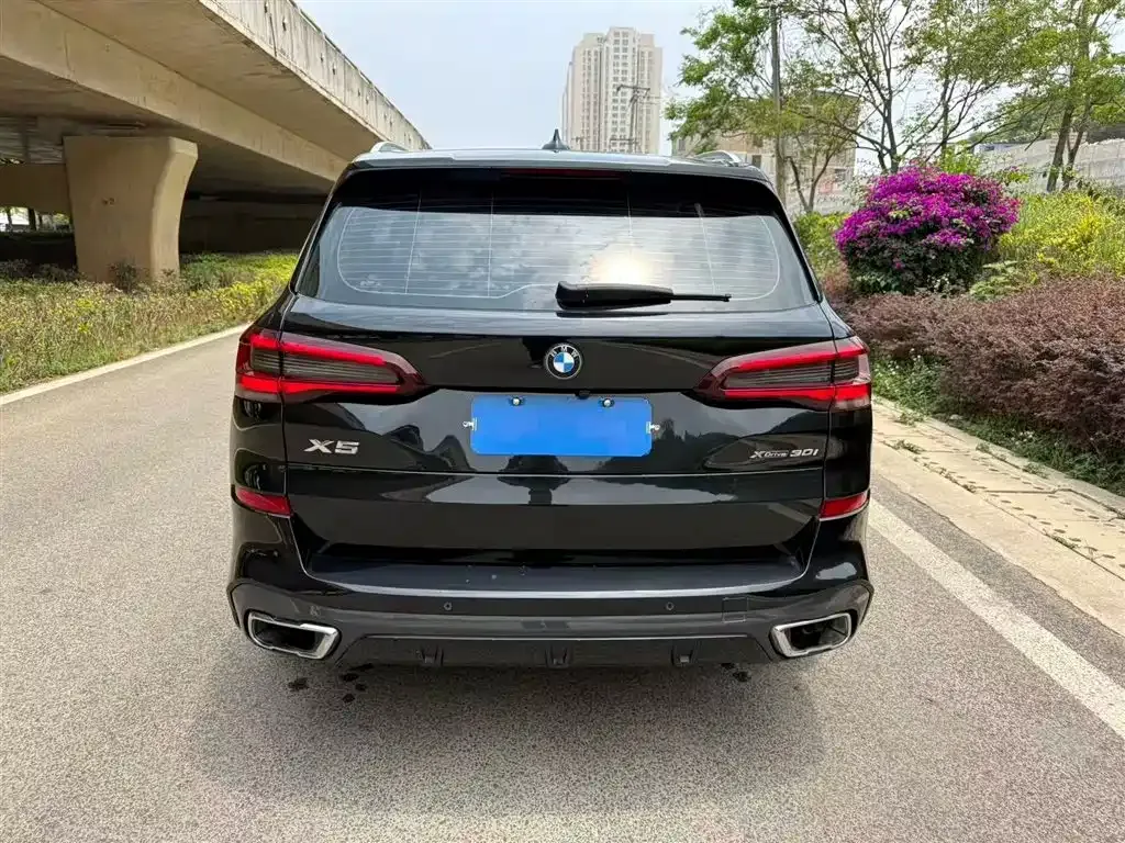 BMW X5 (Import) — фото 5