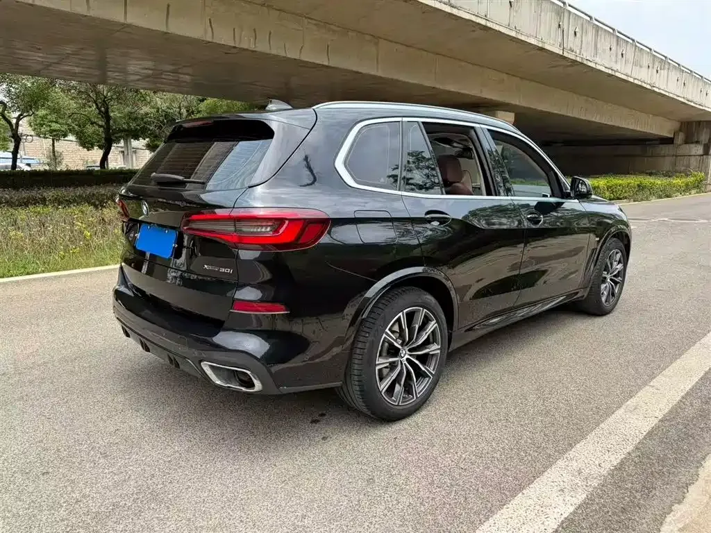 BMW X5 (Import) — фото 9
