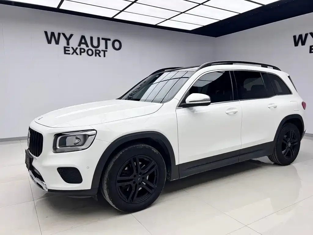 Mercedes-Benz GLB — фото 1