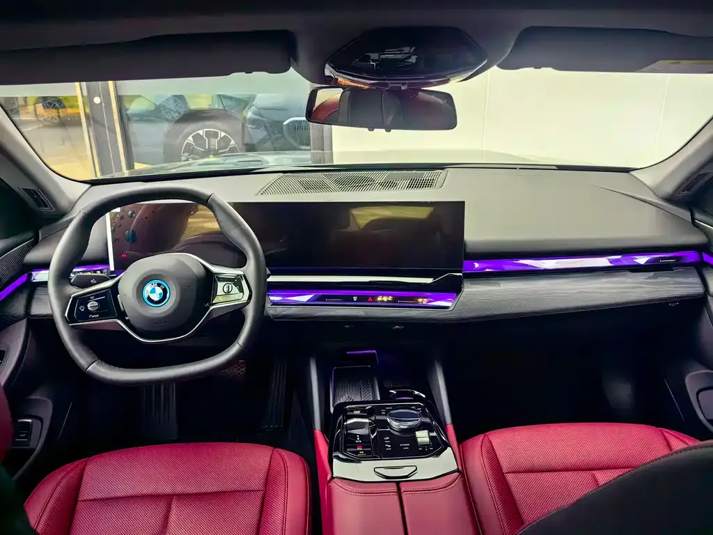 BMW i5 — фото 4