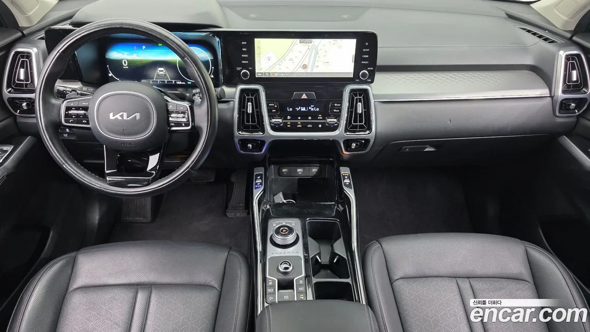 Kia Sorento — фото 10