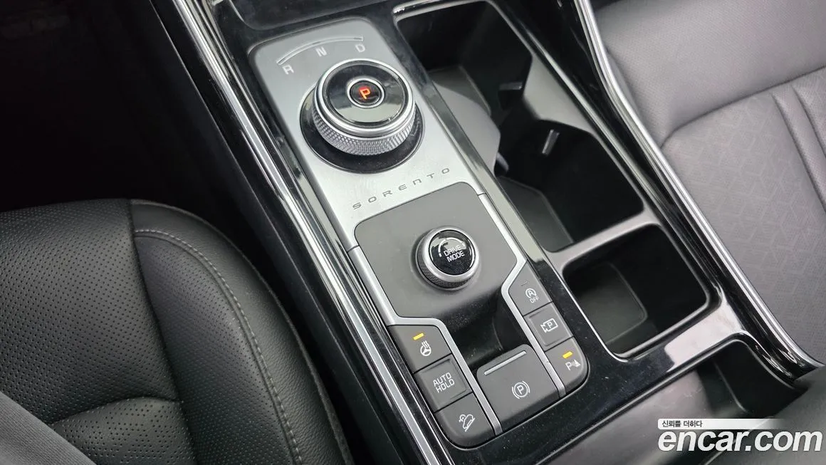 Kia Sorento — фото 7