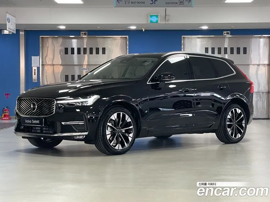 Volvo XC60 — фото 1