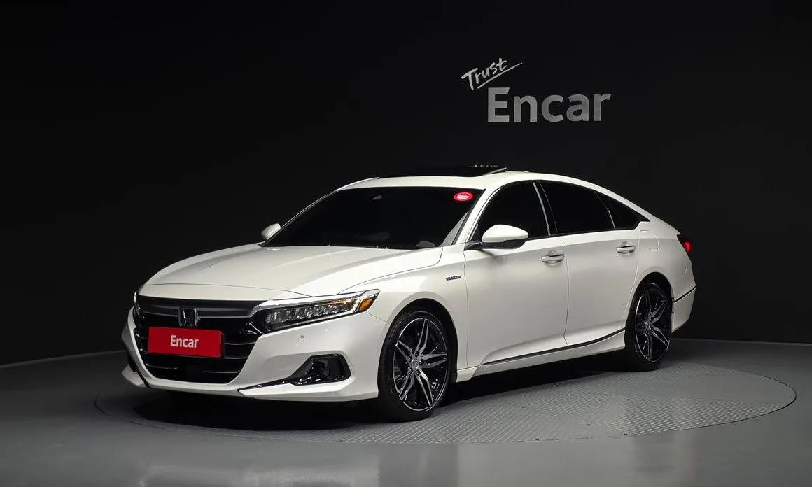 Honda Accord — фото 1