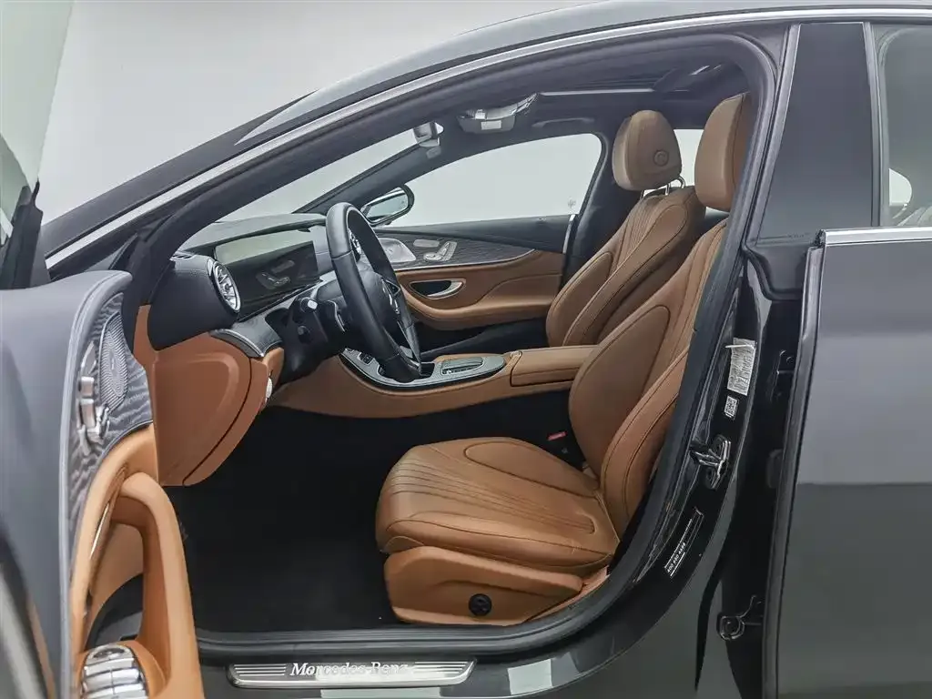 Mercedes-Benz CLS — фото 10