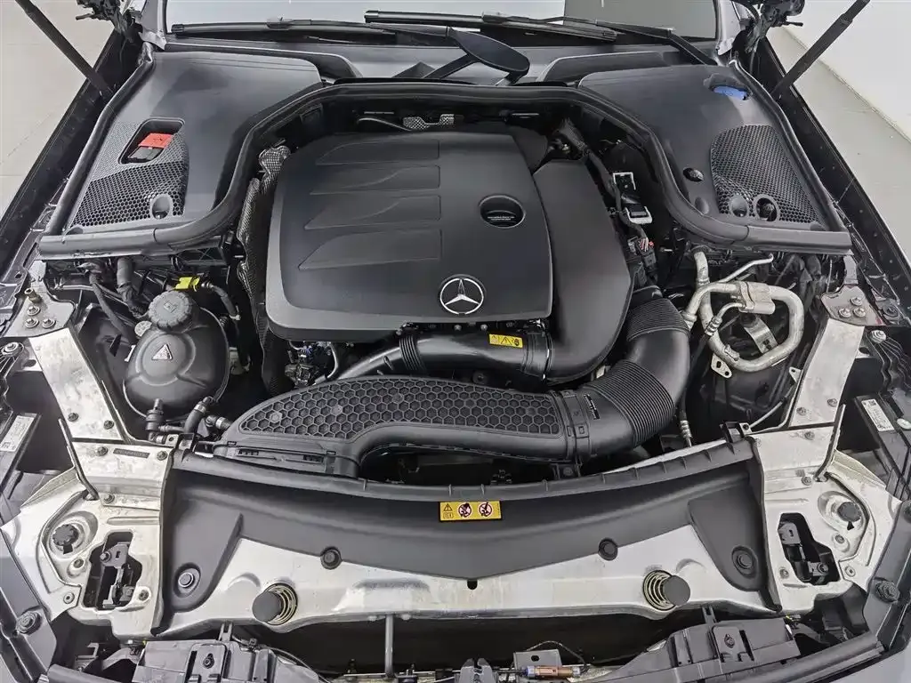 Mercedes-Benz CLS — фото 9