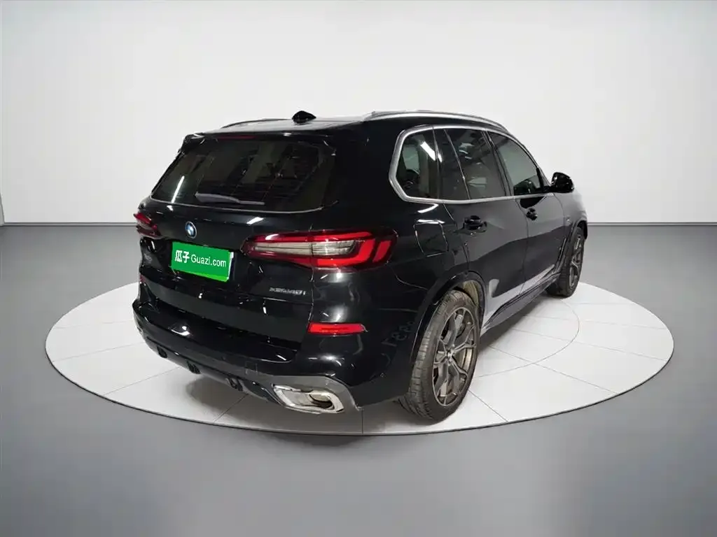 BMW X5 (Import) — фото 2