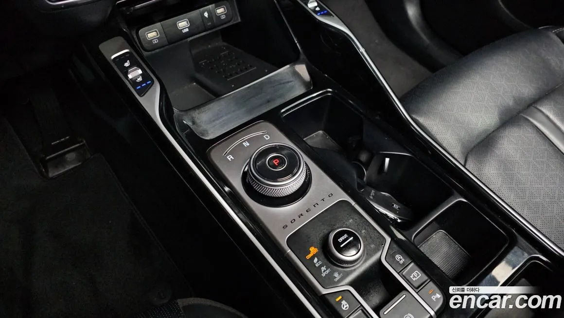Kia Sorento — фото 10
