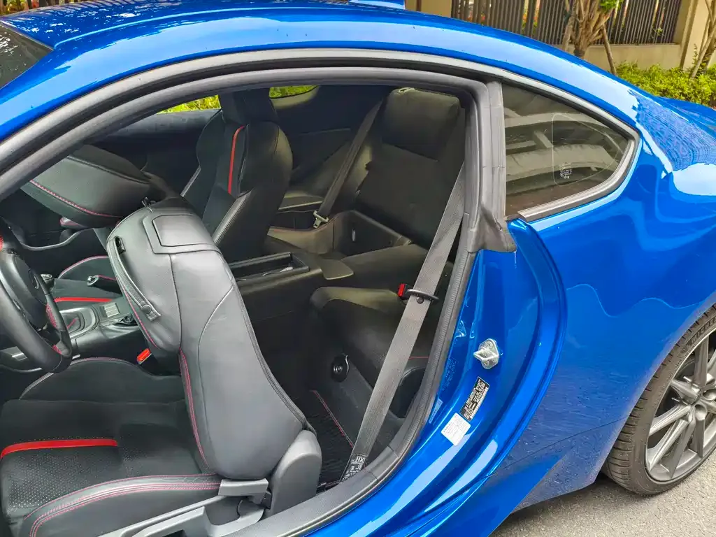 Subaru BRZ — фото 5