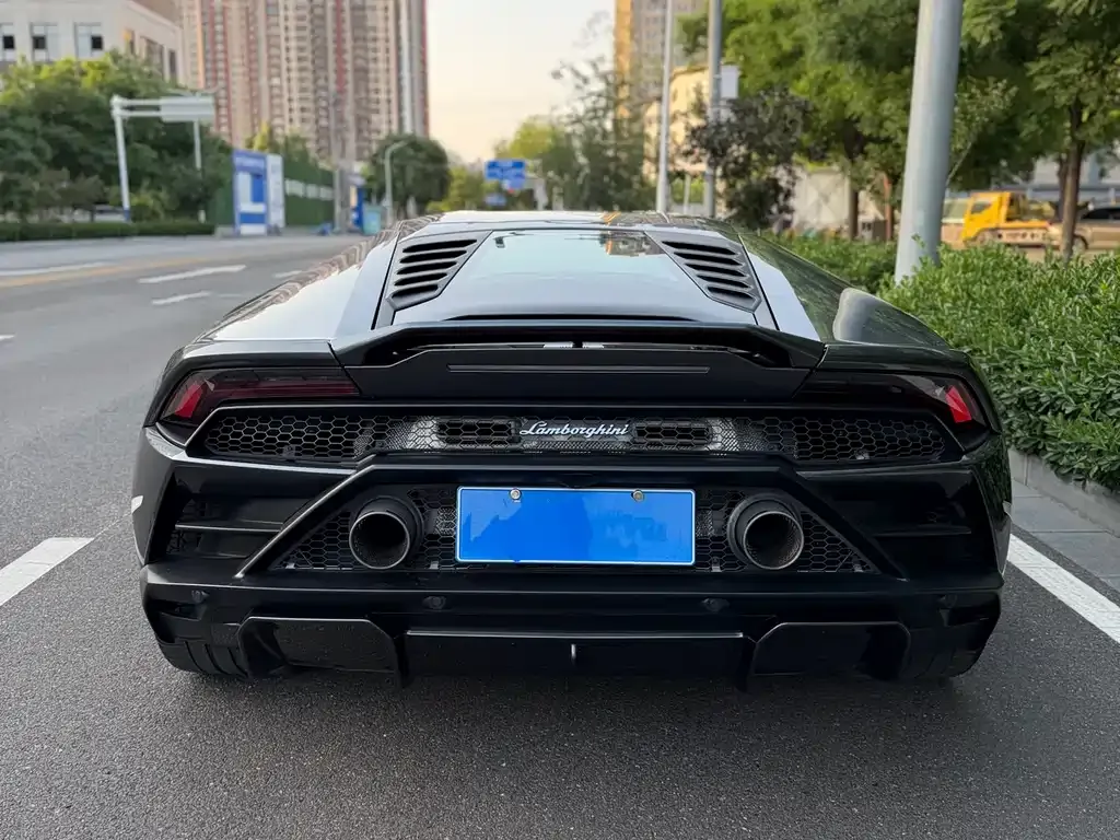 Lamborghini Huracan — фото 6