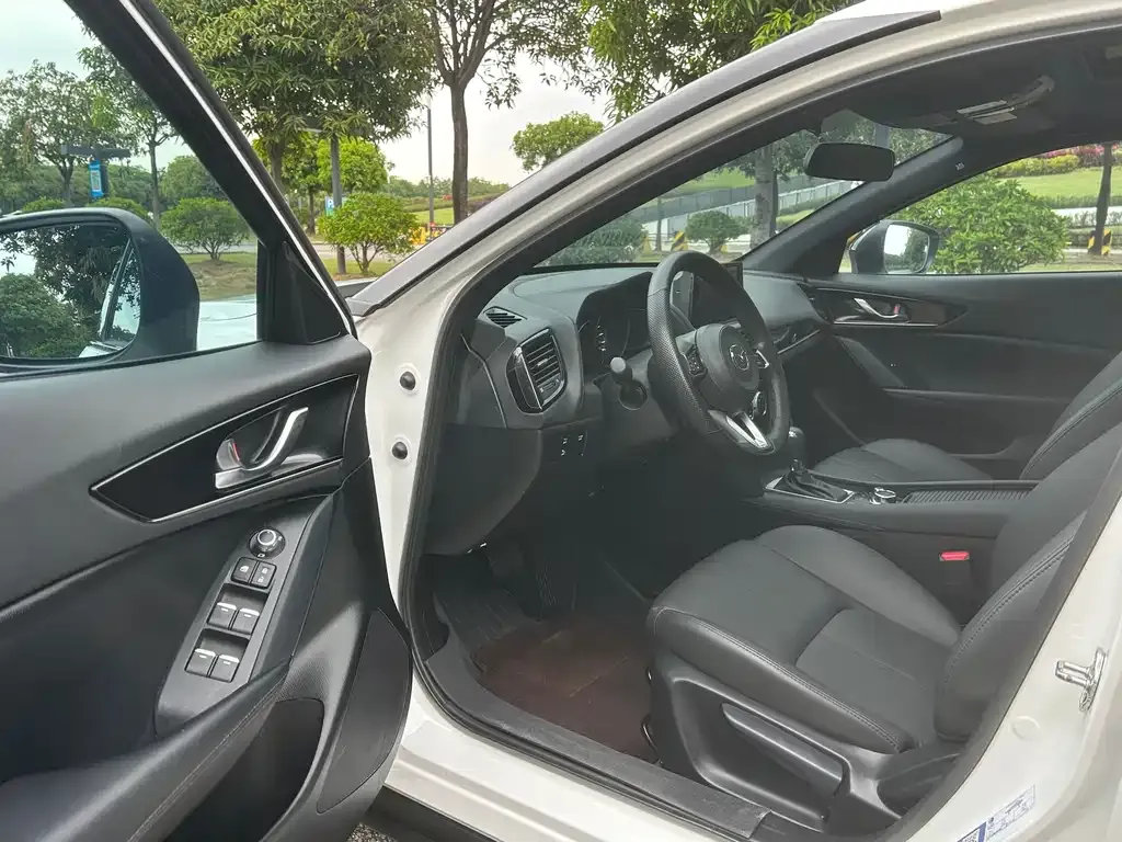 Mazda CX-4 — фото 3