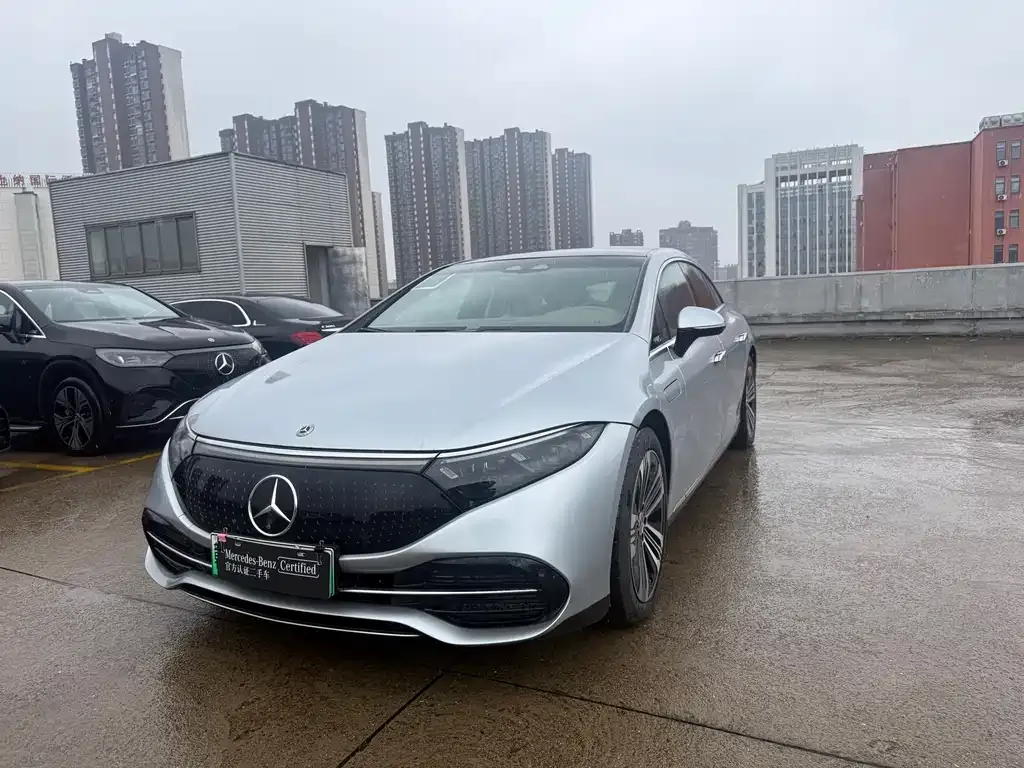 Mercedes-Benz EQS — фото 1