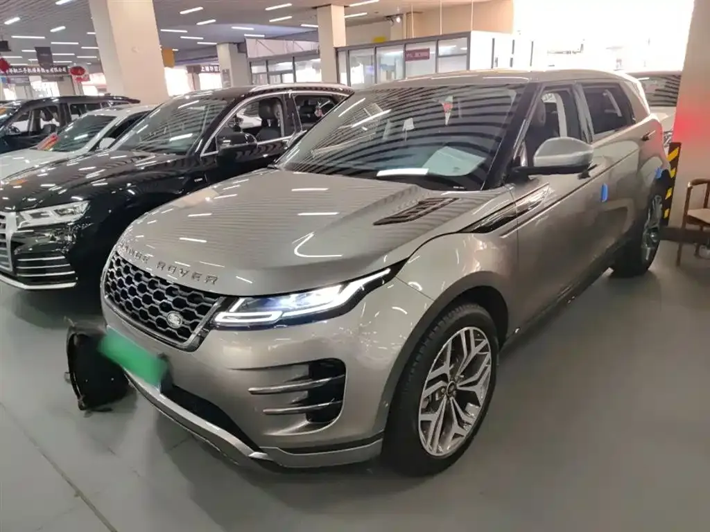 Land Rover Evoque — фото 1
