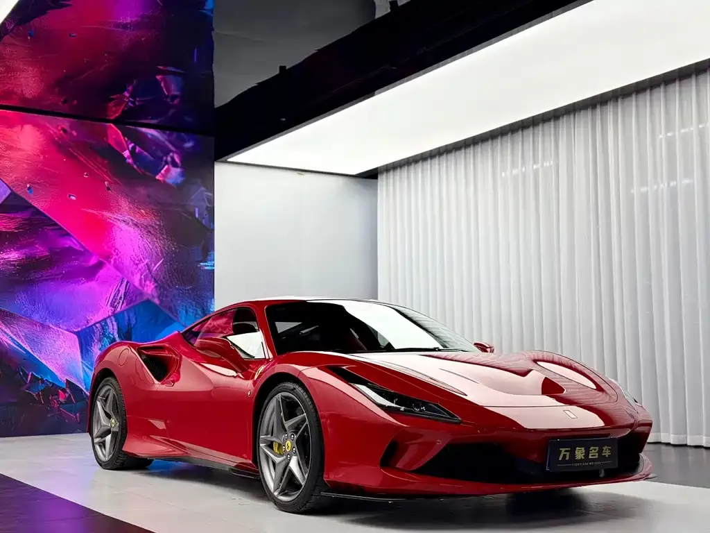 Ferrari F8 — фото 6