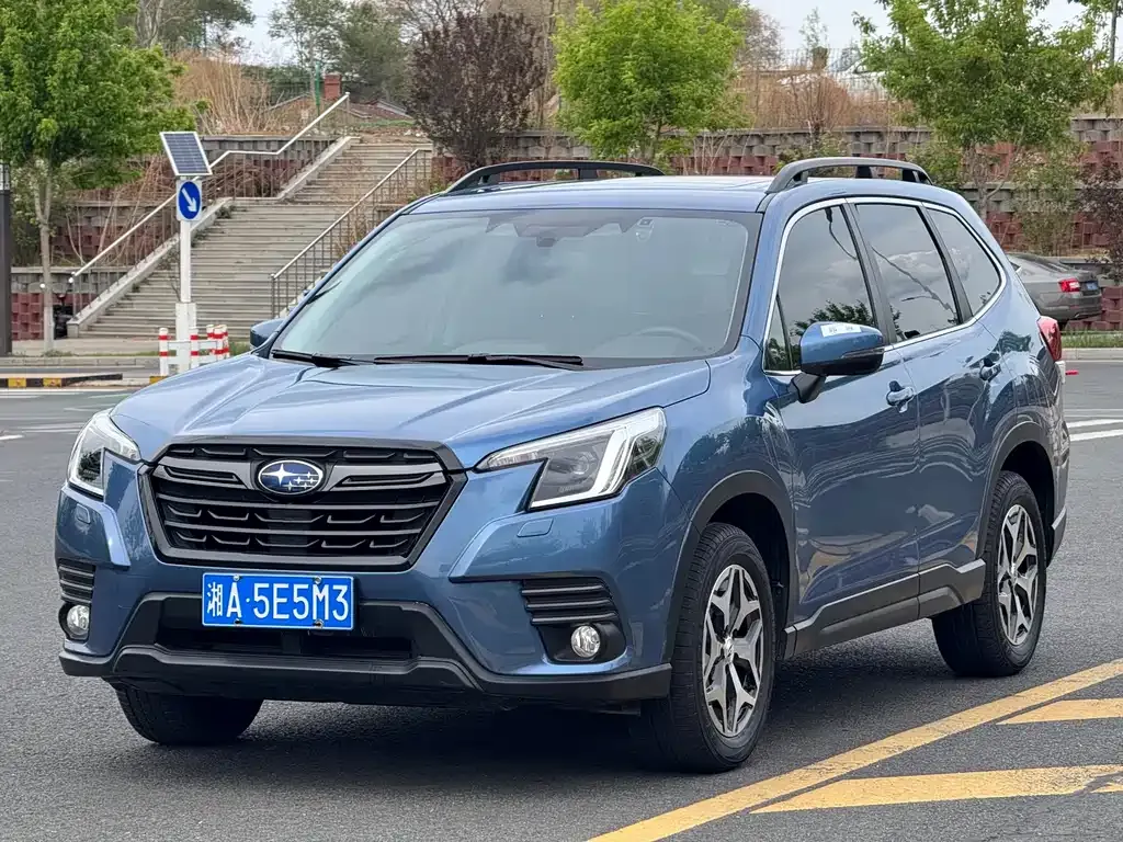 Subaru Forester — фото 7