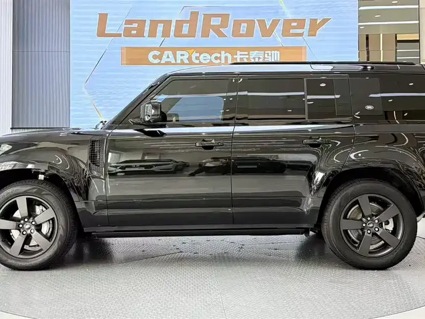 Land Rover Defender — фото 5