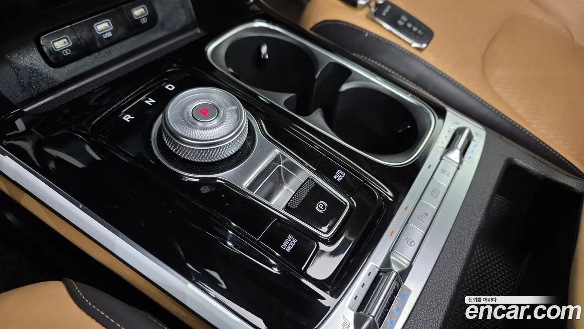 Kia Carnival — фото 10