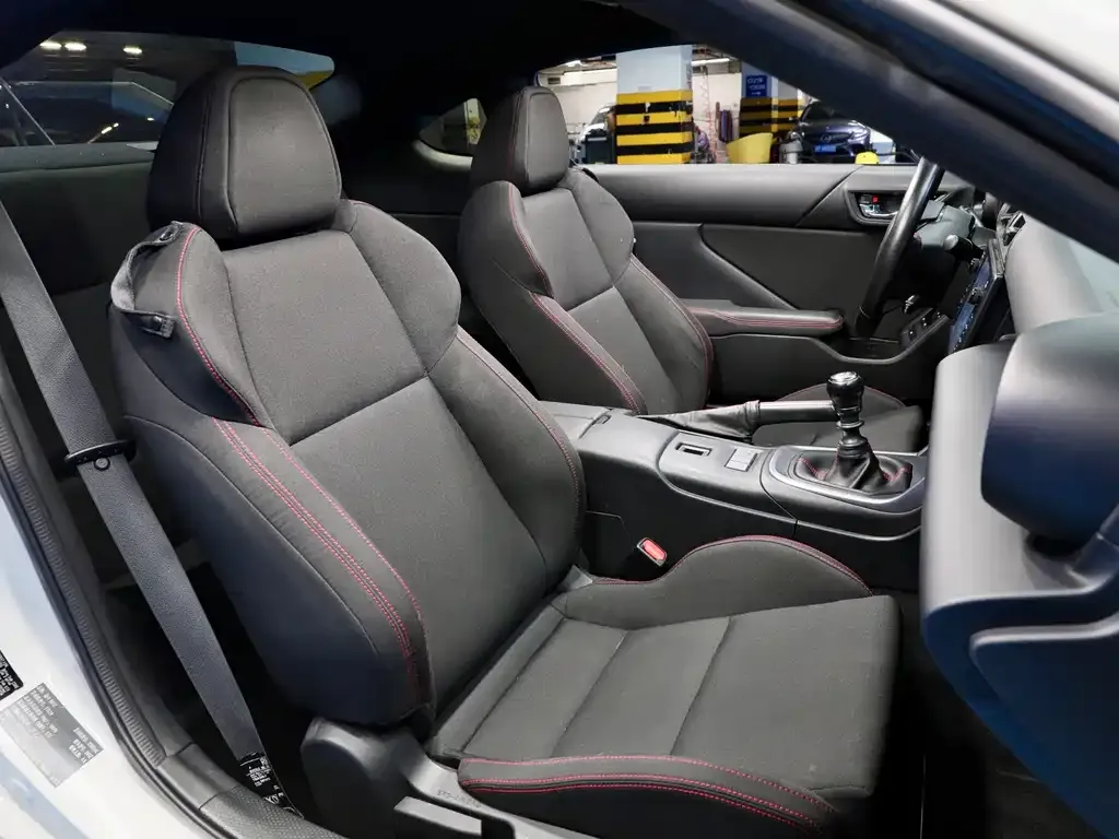 Subaru BRZ — фото 5