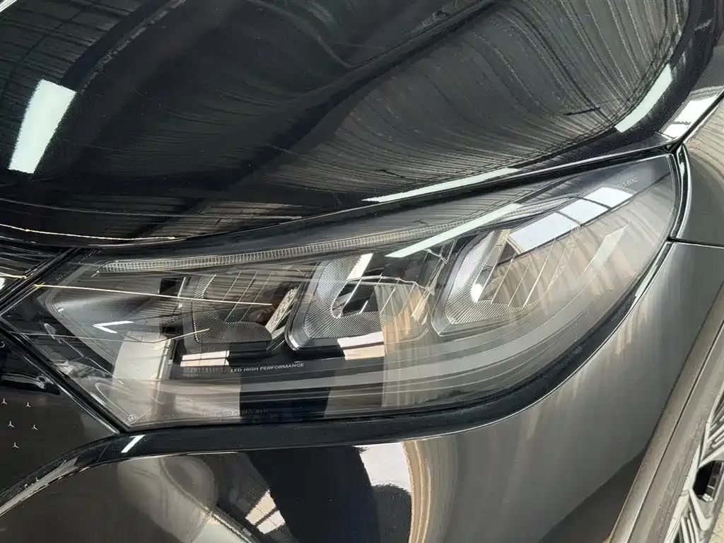 Mercedes-Benz EQE SUV — фото 6