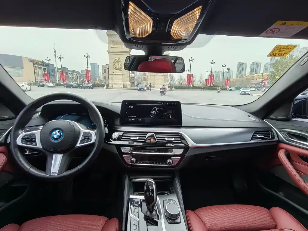 BMW 5 Series New Energy — фото 9