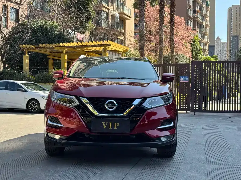 Nissan Qashqai — фото 7