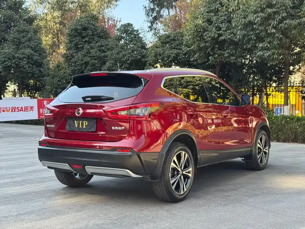 Nissan Qashqai — фото 5
