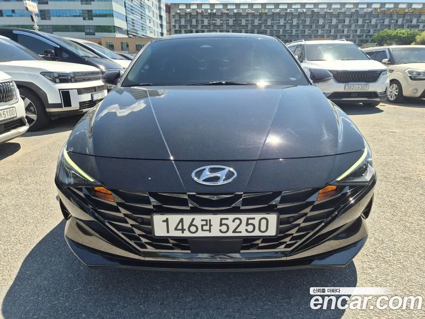 Hyundai AVANTE — фото 1