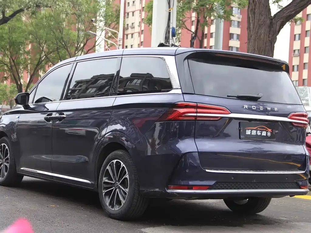 Roewe iMAX8 — фото 2